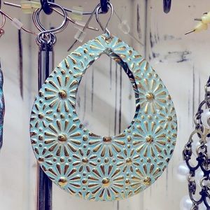 Premier Designs - Full Bloom Earrings